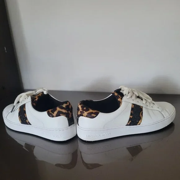 Michael Kors woman 7.5  sneakers - Picture 13 of 14